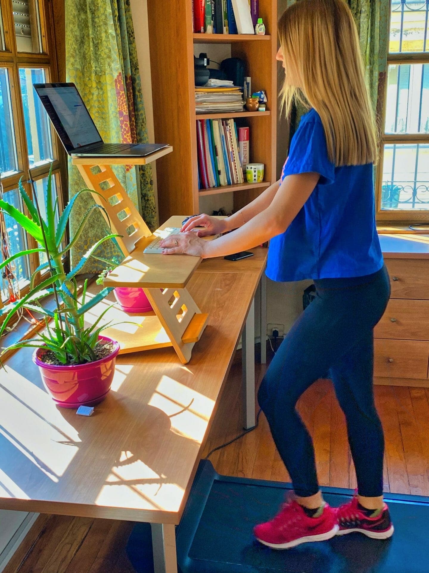 Sora Standing Desk - Thumbnail 5